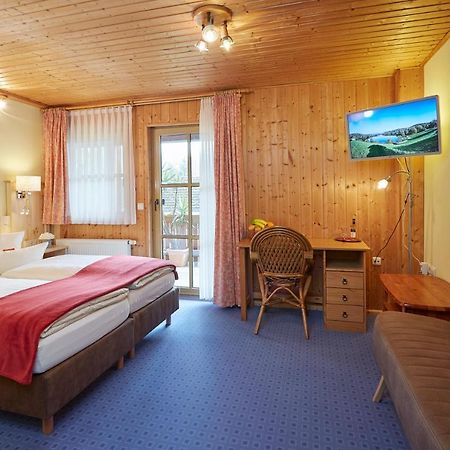 Land- Und Aktivhotel Altmuehlaue Бад Родах Екстериор снимка