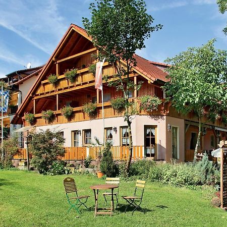 Land- Und Aktivhotel Altmuehlaue Бад Родах Екстериор снимка