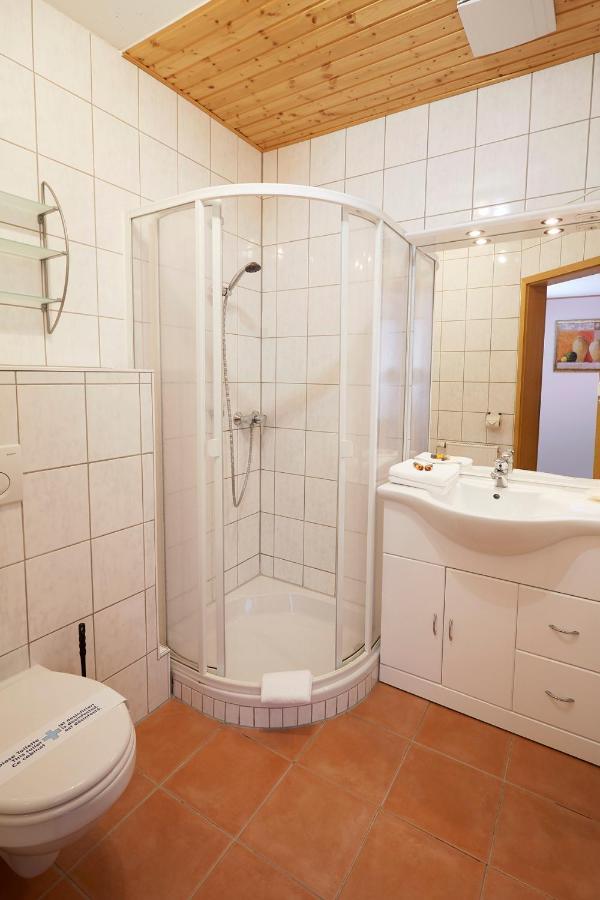 Land- Und Aktivhotel Altmuehlaue Бад Родах Екстериор снимка