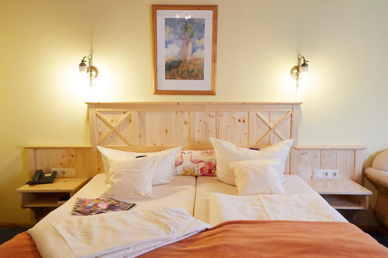 Land- Und Aktivhotel Altmuehlaue Бад Родах Екстериор снимка